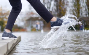 Read more about the article Waterproof Shoes and Beyond: Your Complete Guide to Rainy Day Essentials