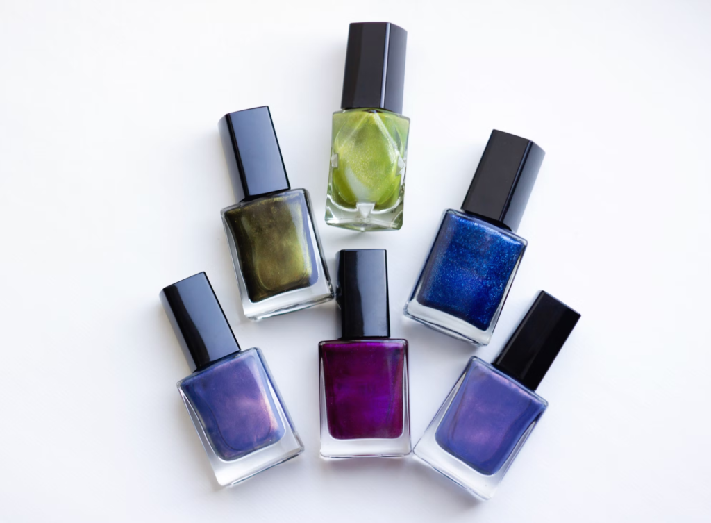 Images showcasing different types of nail polish bottles | nail polish | exclusiveblogspot.com