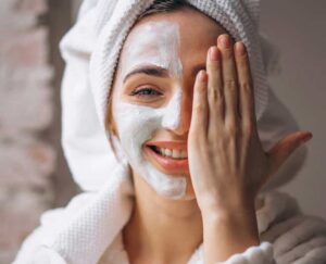 Read more about the article Face Mask Magic: Discovering the Best Type for Your Skin’s Needs